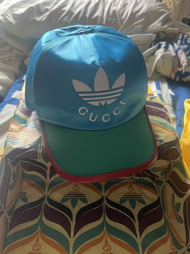 Nylon bucket hat with Gucci logo in black | GUCCI® US