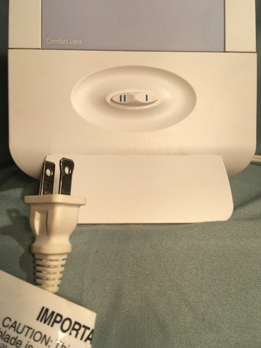 Verilux HappyLight VT20 / 2 Light Settings / Adjustable Base / Comfort Lens