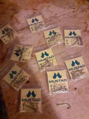 Mustad Silver Coloured Eyed Hooks Size 4