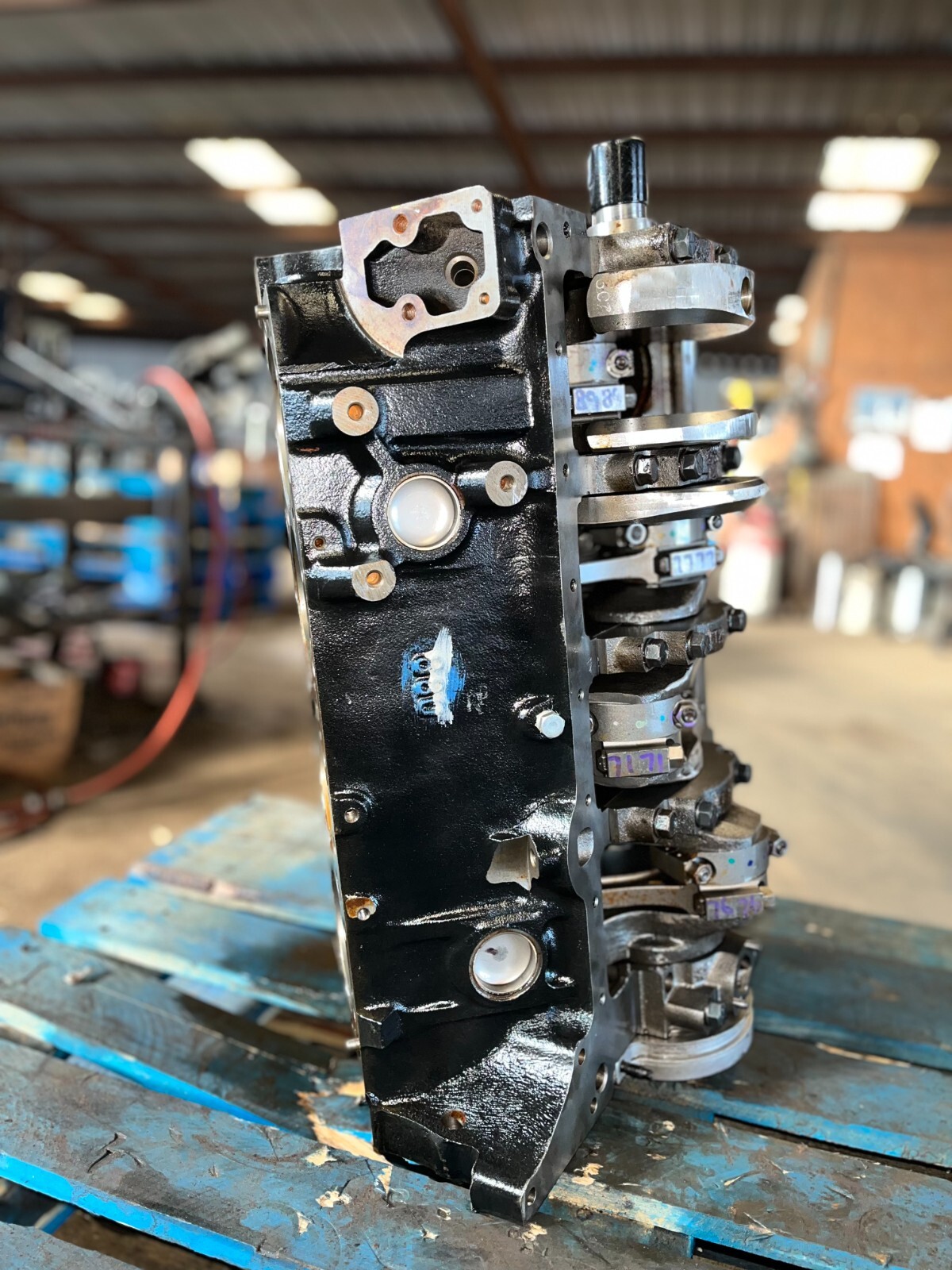 350 CHEVROLET 4 BOLT VORTEC STEEL CRANKSHAFT SHORT BLOCK EBG