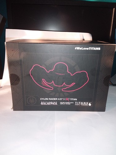 LOOT CRATE EXCLUSIVE TITANS BATTLESTAR GALACTICA CYLON RAIDER 4.5