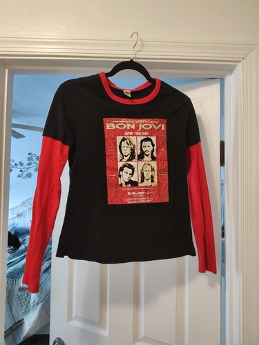 ボン・ジョヴィ TOUR 2015 レアTシャツ ボン・ジョヴィ TOUR 2015 レアTシャツ ミュージシャン