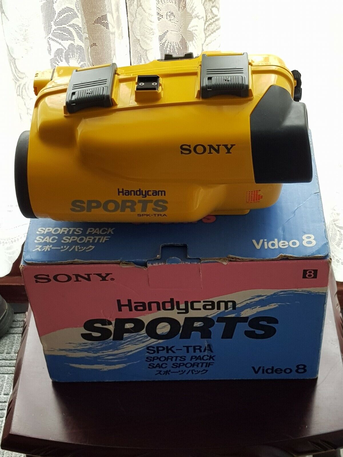 Sony SPK-TRA Handycam 8mm Video 8 Splash Proof Sports Sony SPK-TRA Handycam 8mm Video 8 Splash Proof Sports