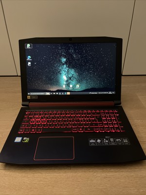 Acer Nitro 5 (AN515-51-572A) 15,6 Zoll (120GB SSD, Intel Core i5-7300HQ, 2,5GHz