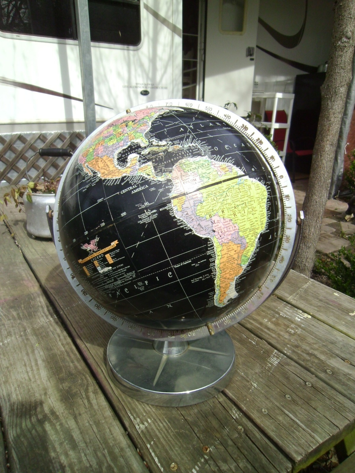 Vintage 60's REPLOGLE Starlight World Globe  Featuring USSR and Black Oceans