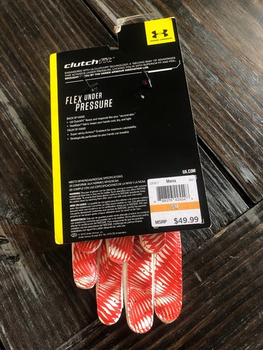 UNDER ARMOUR NFL Swarm Orange & White Football Gloves BRAND NEW Mens Size Small!