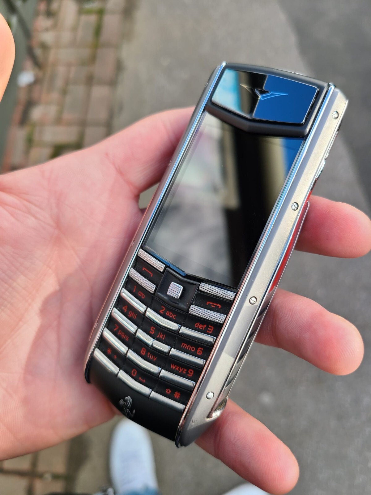 Купить Vertu Ascent Ferrari limited edition 100 genuine (Сотовые Телефоны ,  Смартфоны) заказать с доставкой лот № 354378994847