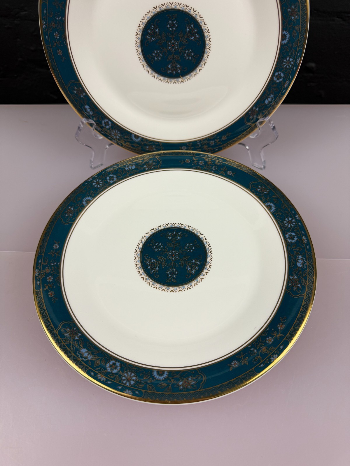 Royal Doulton Carlyle Salad Plates 20.5 cm Wide 4 Sets of 6 Available
