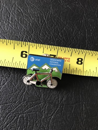 2008 Democratic National Convention Denver Bicycle lapel Pin Bike Moves Obama