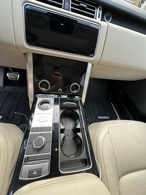 image 16 of interior