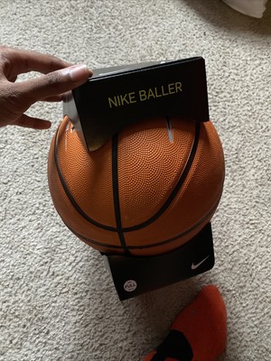 Nike Basketball 29.5'' Full Ball Ultra durable cover Baller outdoor competition 