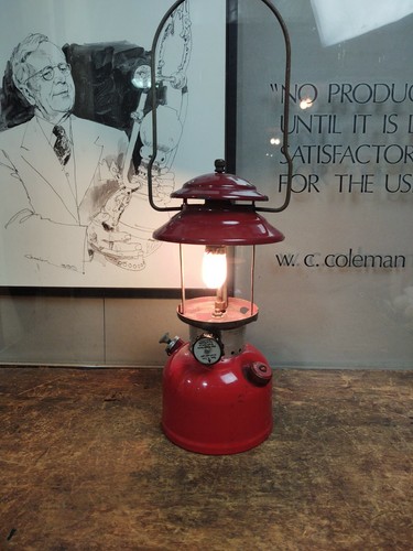 Coleman 1975 Lantern Red 200A Camping Dated 9/75 Tested