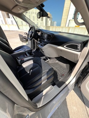 image 3 of interior