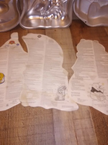 Wilton Cake Pan Lot of 3 new without tags vintage Bugs Bunny Tweety poo