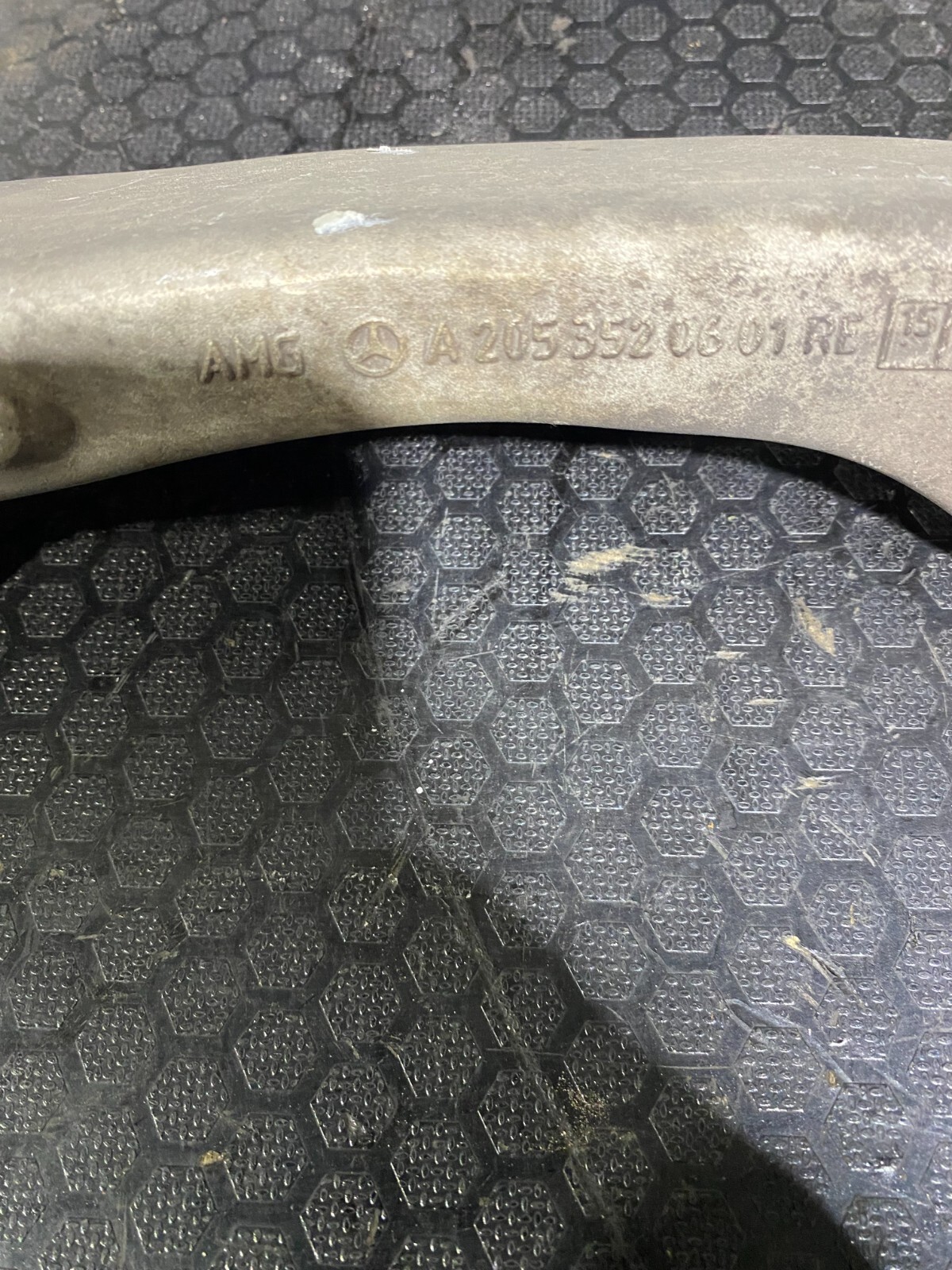 Mercedes-Benz C63s 2019-2021 Rear Right Control Arm A2053520601 / RE - thumbnail 3