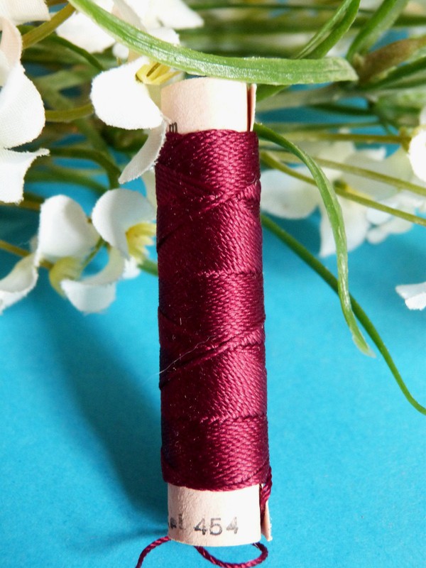 632b/ Belle Bobine Fil Pure Soie Naturelle 