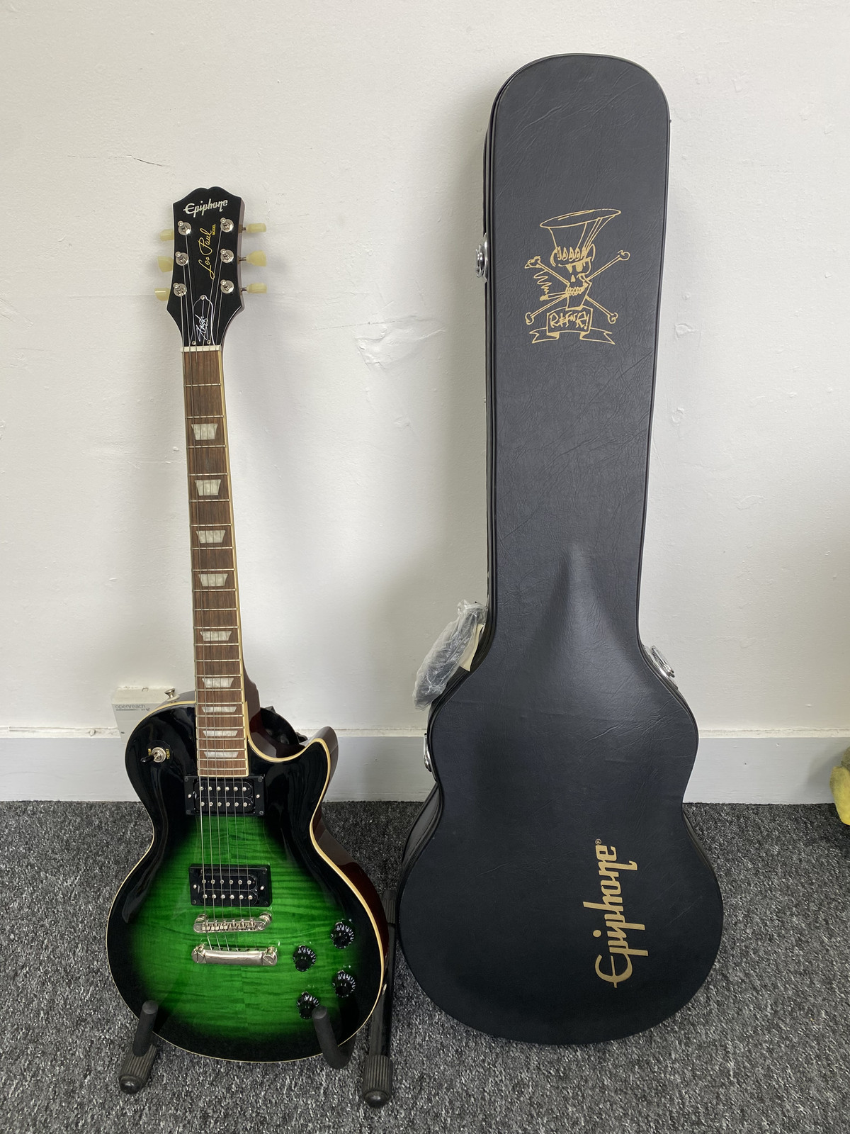 EPIPHONE LES PAUL SLASH ANACONDA BURST FINISH (2021 MODEL) w/ OFFICIAL HARDCASE