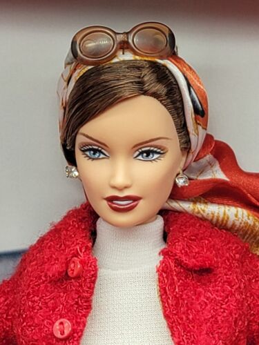 2005 Mattel Barbie Collector Ferrari Barbie Gold Label 2005 Mattel Barbie Collector Ferrari Barbie Gold Label