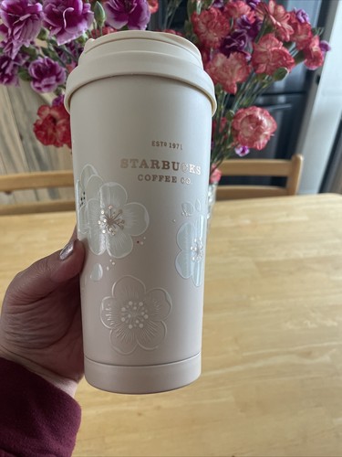 Starbucks Korea 2023 SS 1st The First Store Elma tumbler New Starbucks Korea 2023 SS 1st The First Store Elma tumbler New