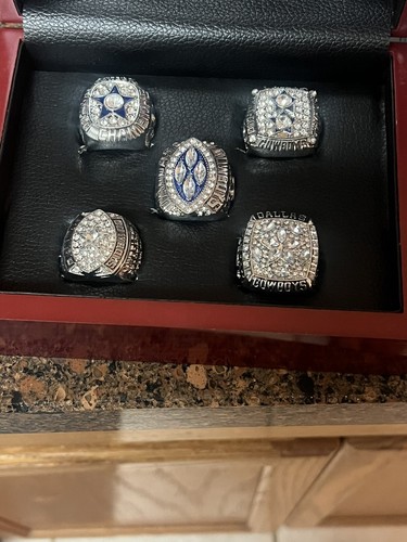 Dallas Cowboys Set of 5 Gold Color Super Bowl Rings With