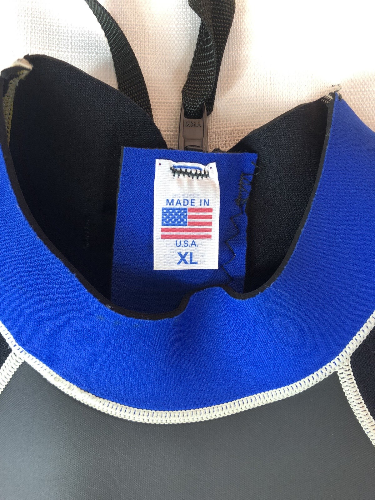 COMP Titanium Wetsuit Mens Size XL Black Blue water sports short sleeve