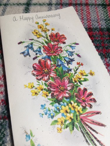 'A Happy Anniversary' VTG greeting card roses Crestwick  glitter scalloped