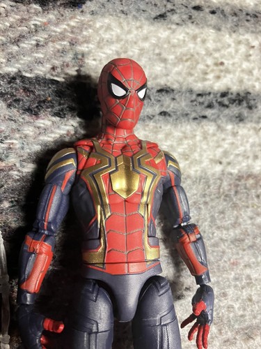 SPIDER-MAN No Way Home. Tom Holland. Integrated Suit. Marvel Legends 3 Pack.