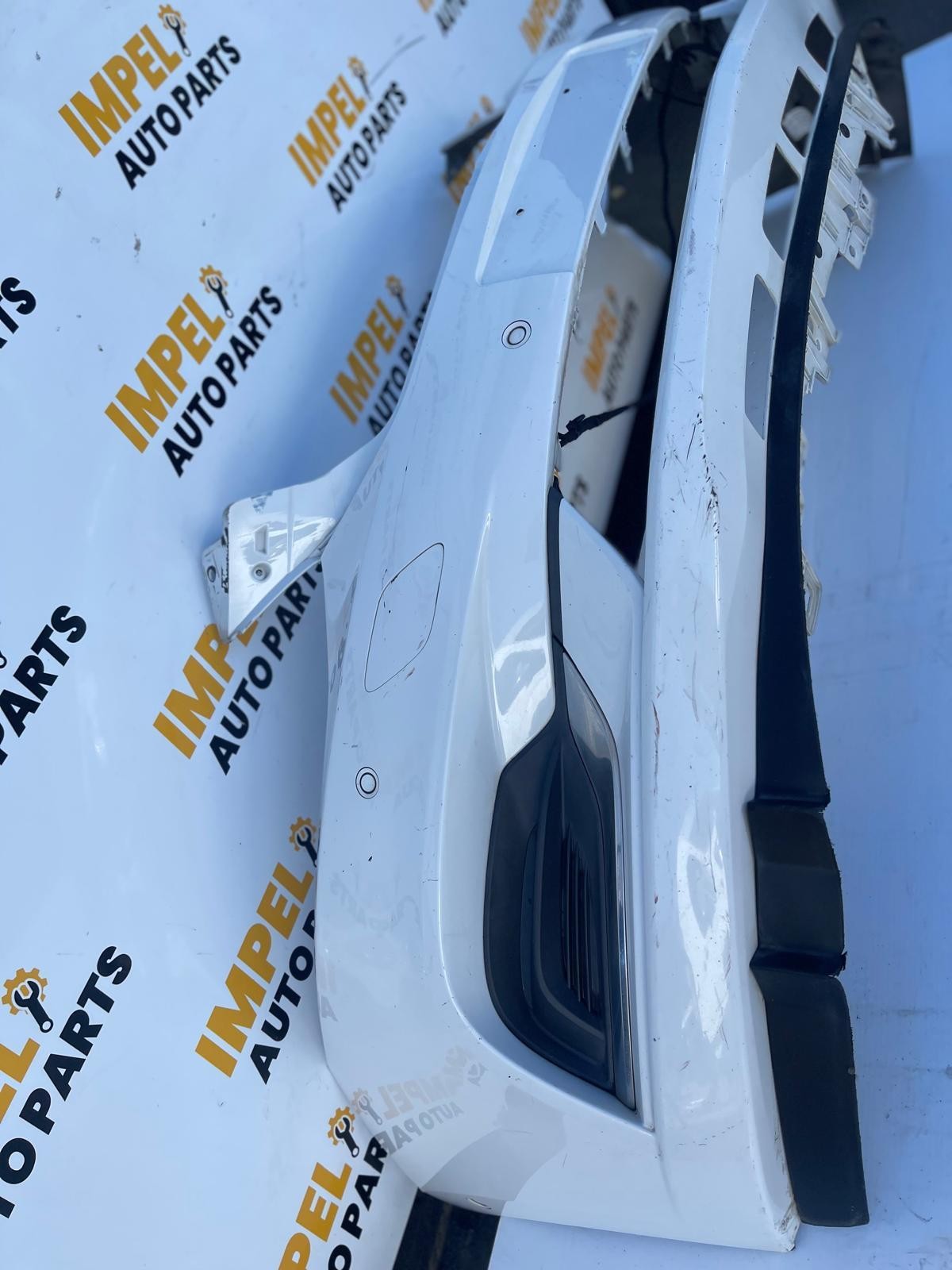 HOLDEN ASTRA BL 05/2017-12/2020 FRONT BUMPER WITH PARK SENSOR TYPE WHITE - thumbnail 4