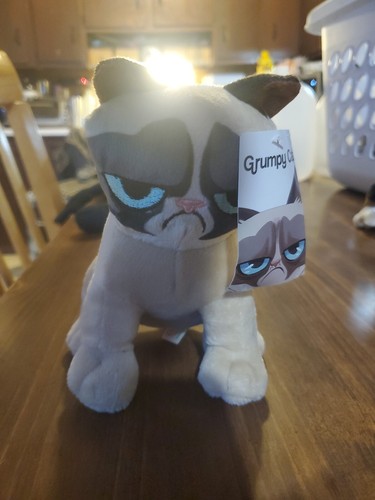 GRUMPY CAT 8