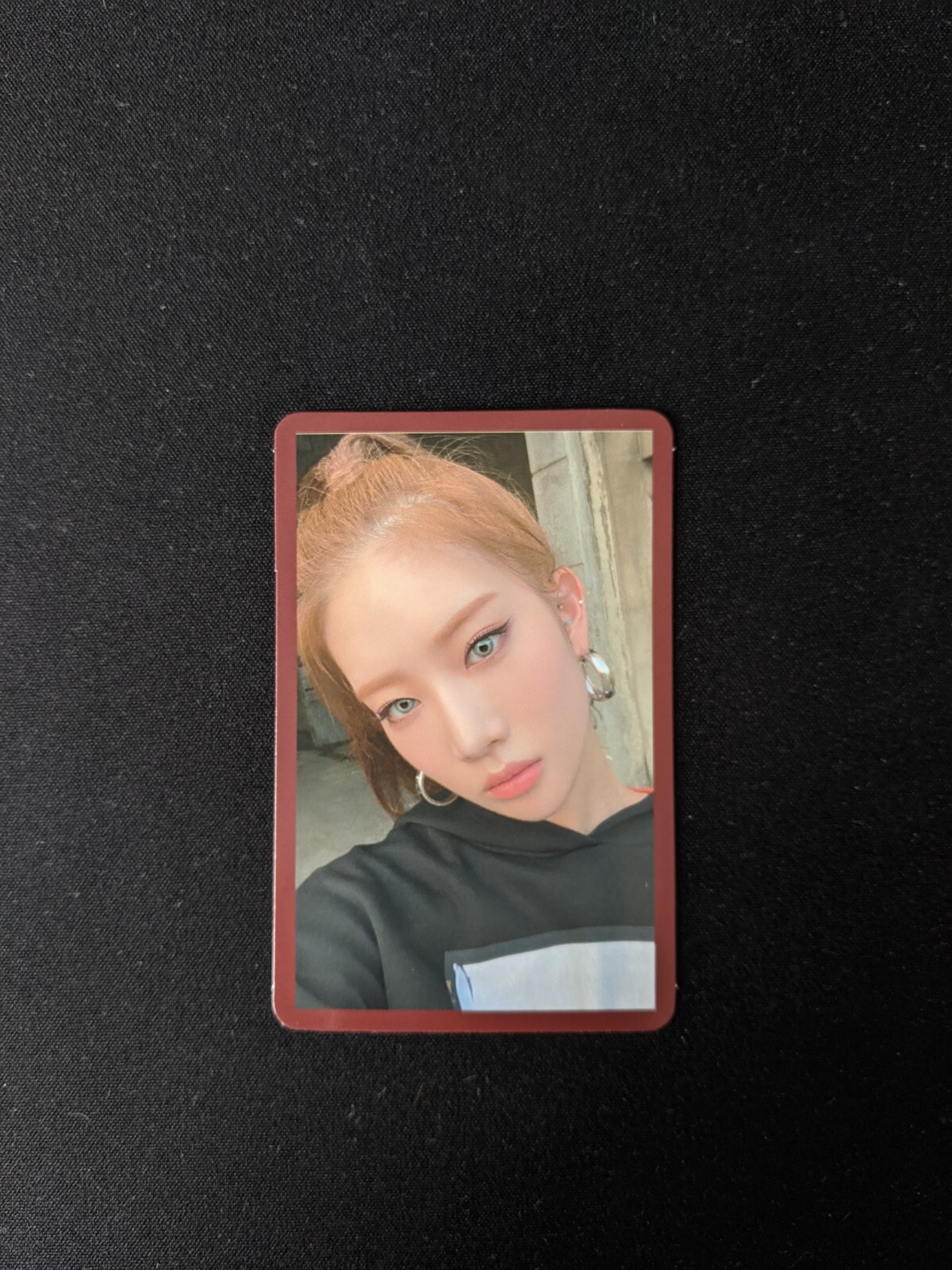 LOONA ARTMS - Kim Lip Hash # MMT Preorder Benefit Photocard