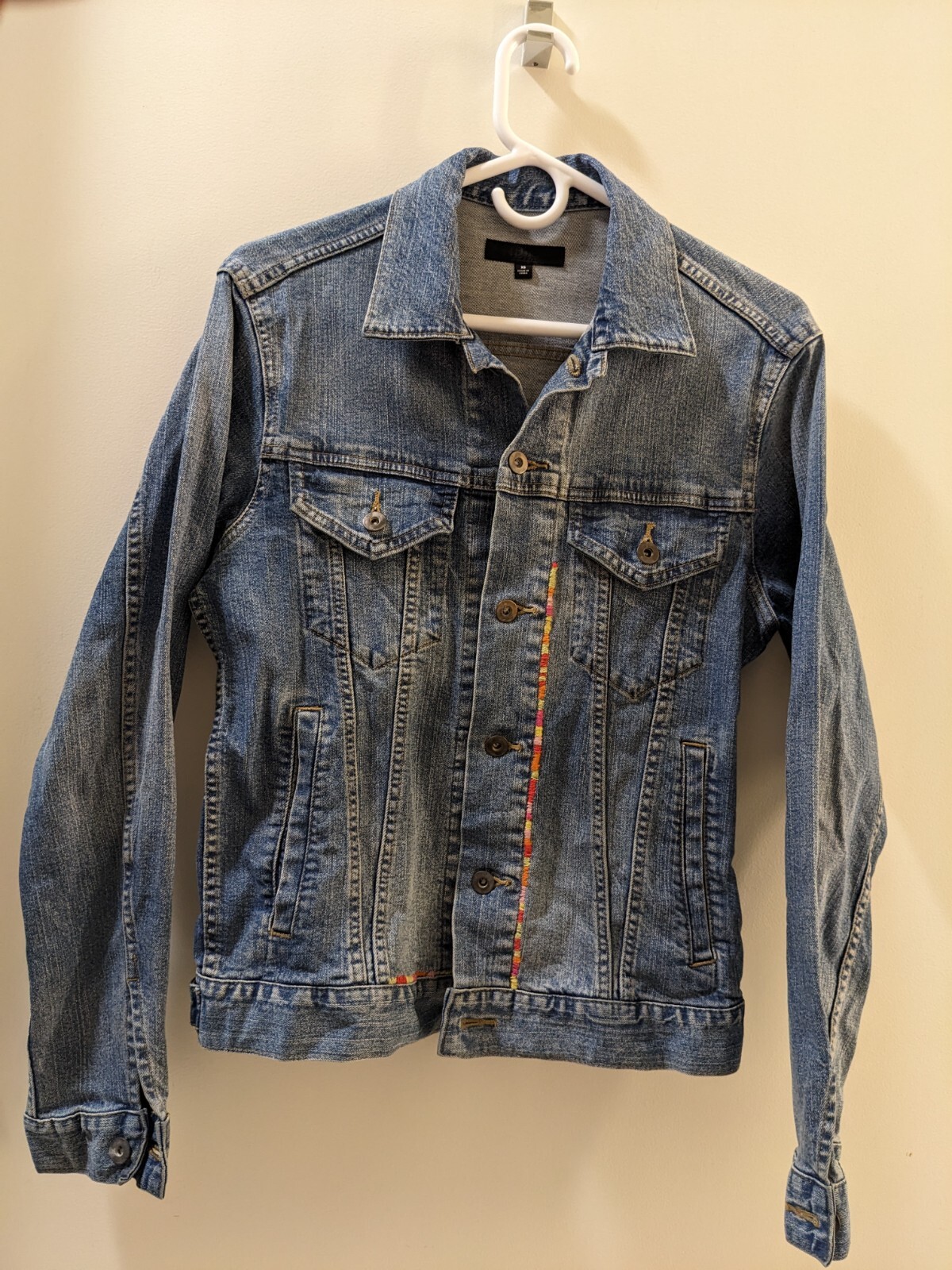 UNIQLO Premium Denim Trucker Jacket Men slim fit XS MINT with embroidery