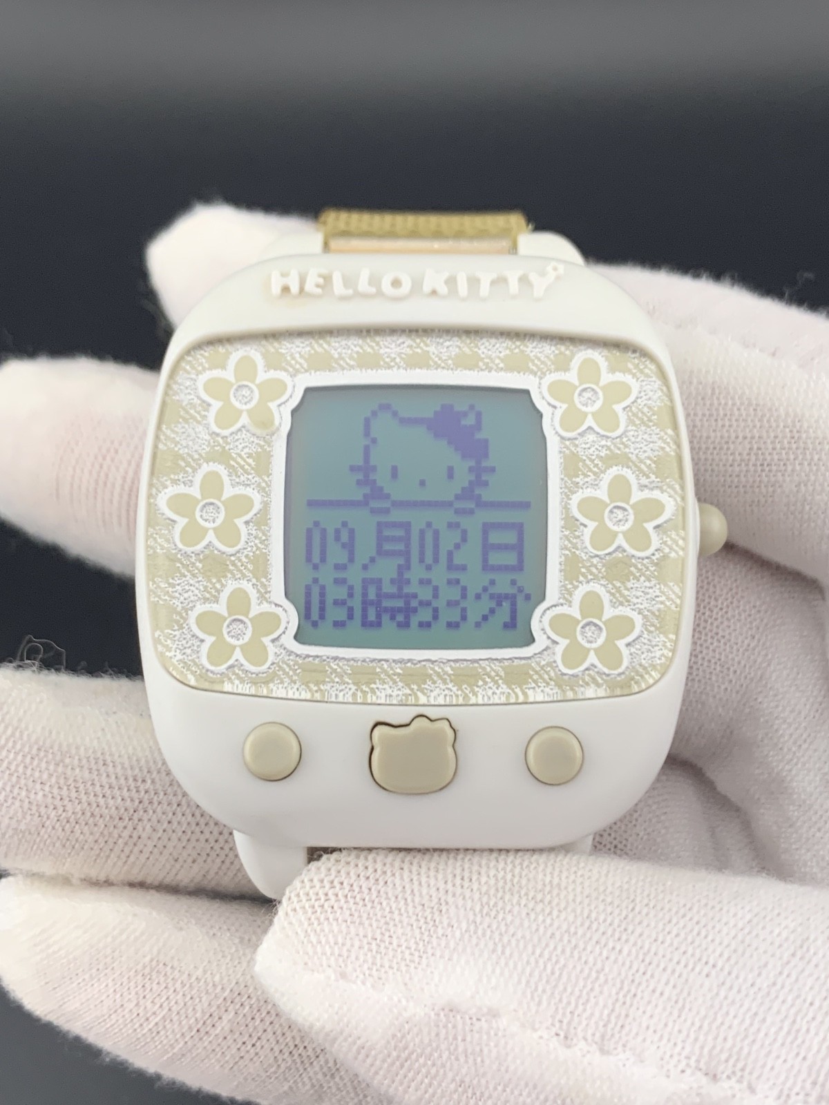 SUPER RARE Hello Kitty Wrist Watch Vintage 1999 Bandai Japan