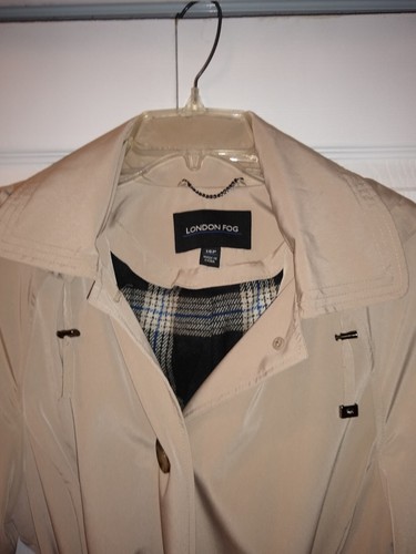 London store fog 121545