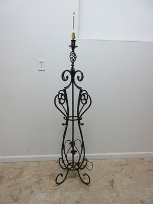 Heavy Wrought Iron Twisted FiligreeFloor Pole Lamp Light Lighting Regency 