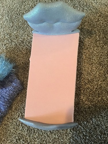 BRATZ DOLL Funky Fashion Furniture BED 2002 Retired