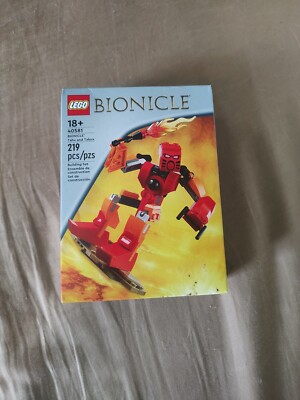 lego bionicle Set #40581 (Bionicle Tahu and Takua)