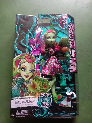 Mattel Monster High Venus McFlytrap Gloom And Bloom 2014 MIB 