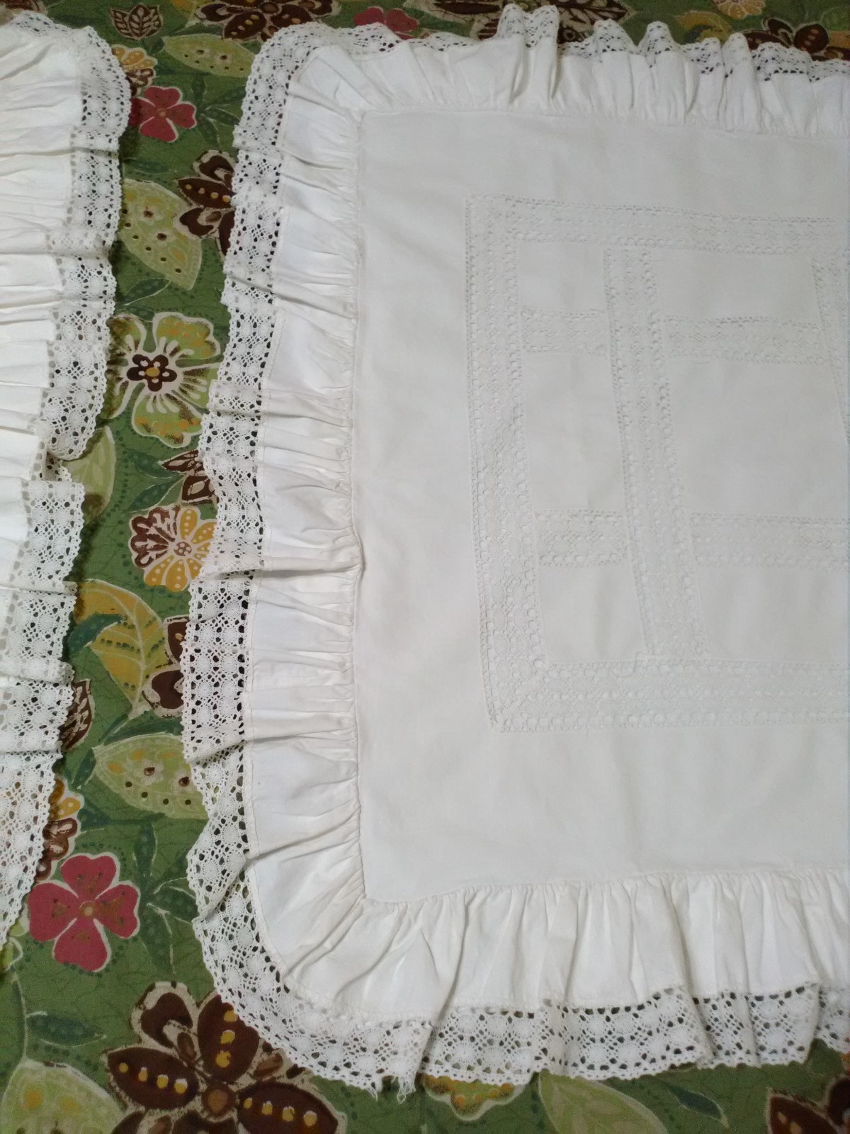 vintage european square white pillow cases set of 2 lace trimmed button closure