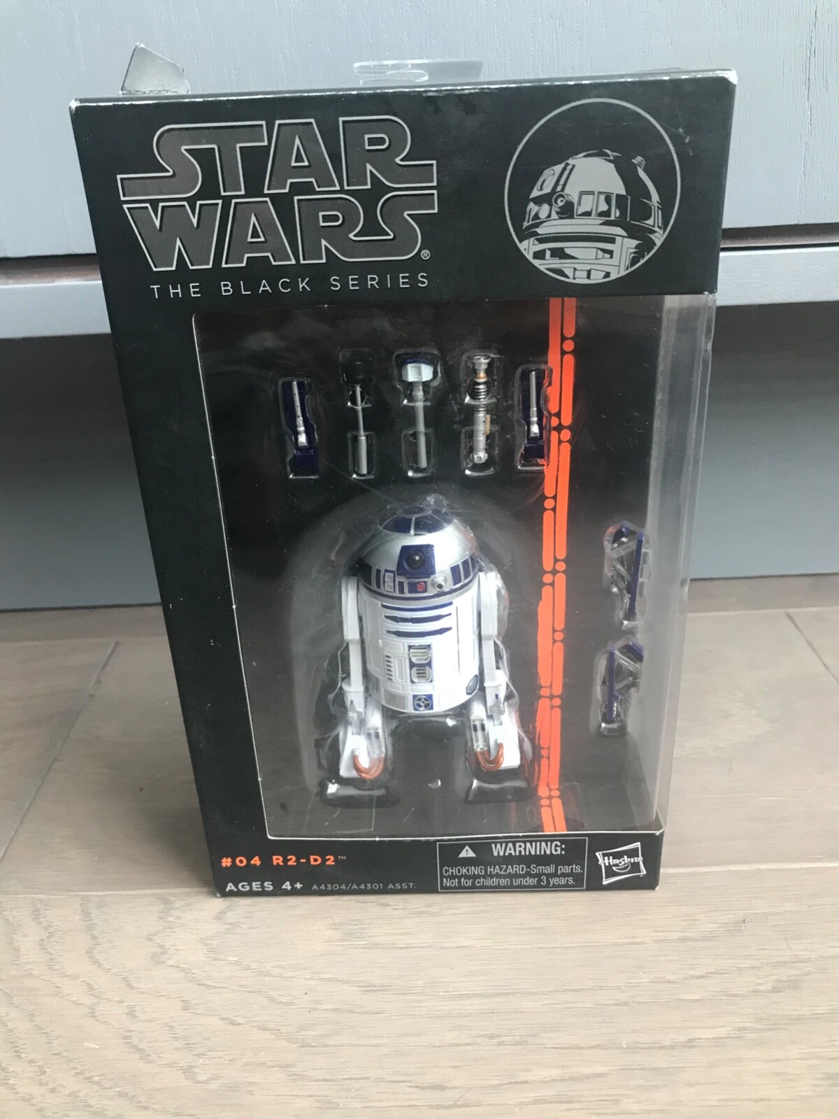 新品】STAR WARS ハズブロア ブラックシリーズ　#04 R2D2 41FzsP8zQAL.jpg_BO30,255,255,
