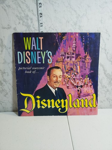 ウォルト・ディズニー・ワールドA Pictorial Souvenir 写真集 Walt Disney's Disneyland - A pictorial souvenir and guide
