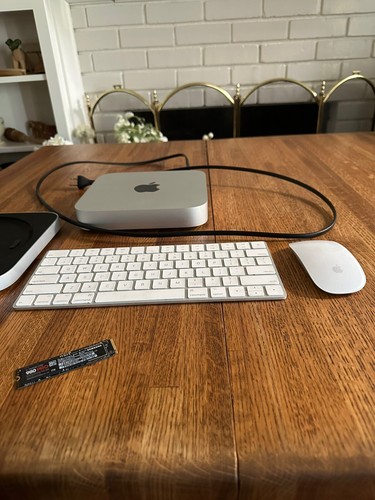 Apple Mac Mini M2   Bundle