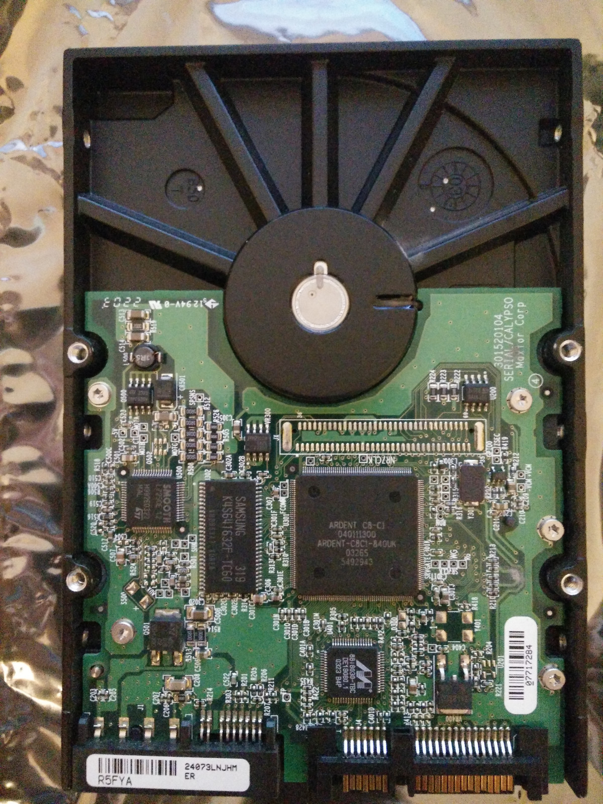 Maxtor DiamondMax Plus 9 120GB YAR51EW0 KGCD 08AUG2003 Singapore C71 301520104