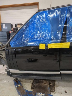 13-22 Land Rover RANGE ROVER L405 Left Front Door Santorini Black