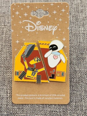 Disney Wall-E And Eve Couple Series Two 2 Pins Set New On Card Heart Love Boot