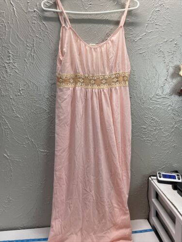 Vintage Long Nightgown Pink Lace Embellished Strappy Womens Si...