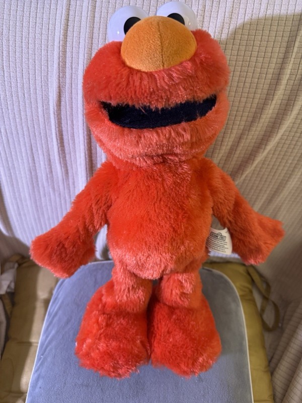 Just Play Sesame Street Elmo Slide Singing and Dancing Interactive