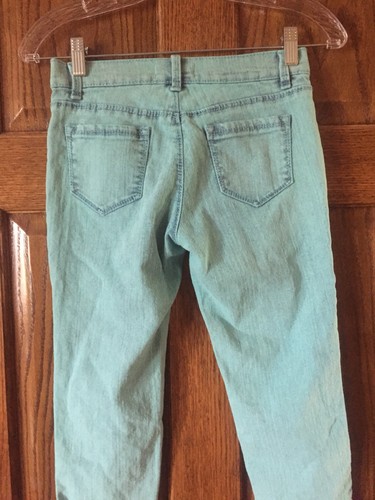 Girls Code Bleu Turquoise Washed Denim Jean Cropped Capris Distressed Bottom 12