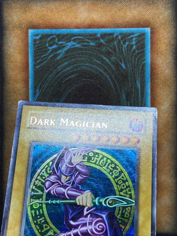 遊戯王　ブラックマジシャン　英語　DDS-002 DARK MAGICIAN Yugioh Dark Magician DDS-002 Secret Rare Dark Duel Stories