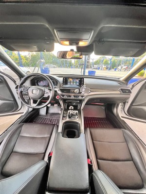 image 2 of interior