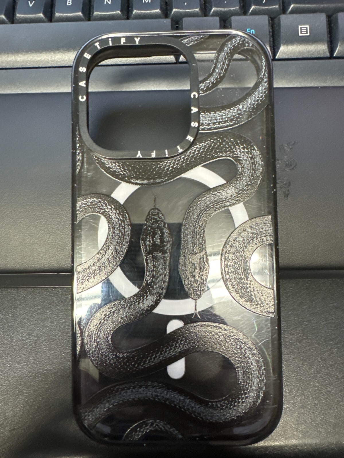 iPhoneアクセサリー CASETiFY iPhone15 Pro Black Kingsnake Amazon.com: CASETIFY Compact iPhone 15 Pro Case [4 ft. 2X